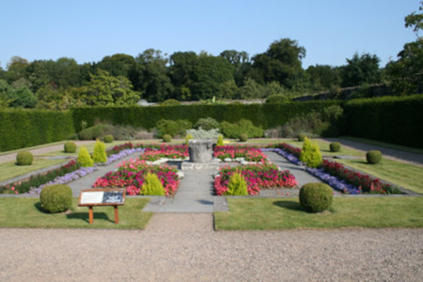 Fota Gardens